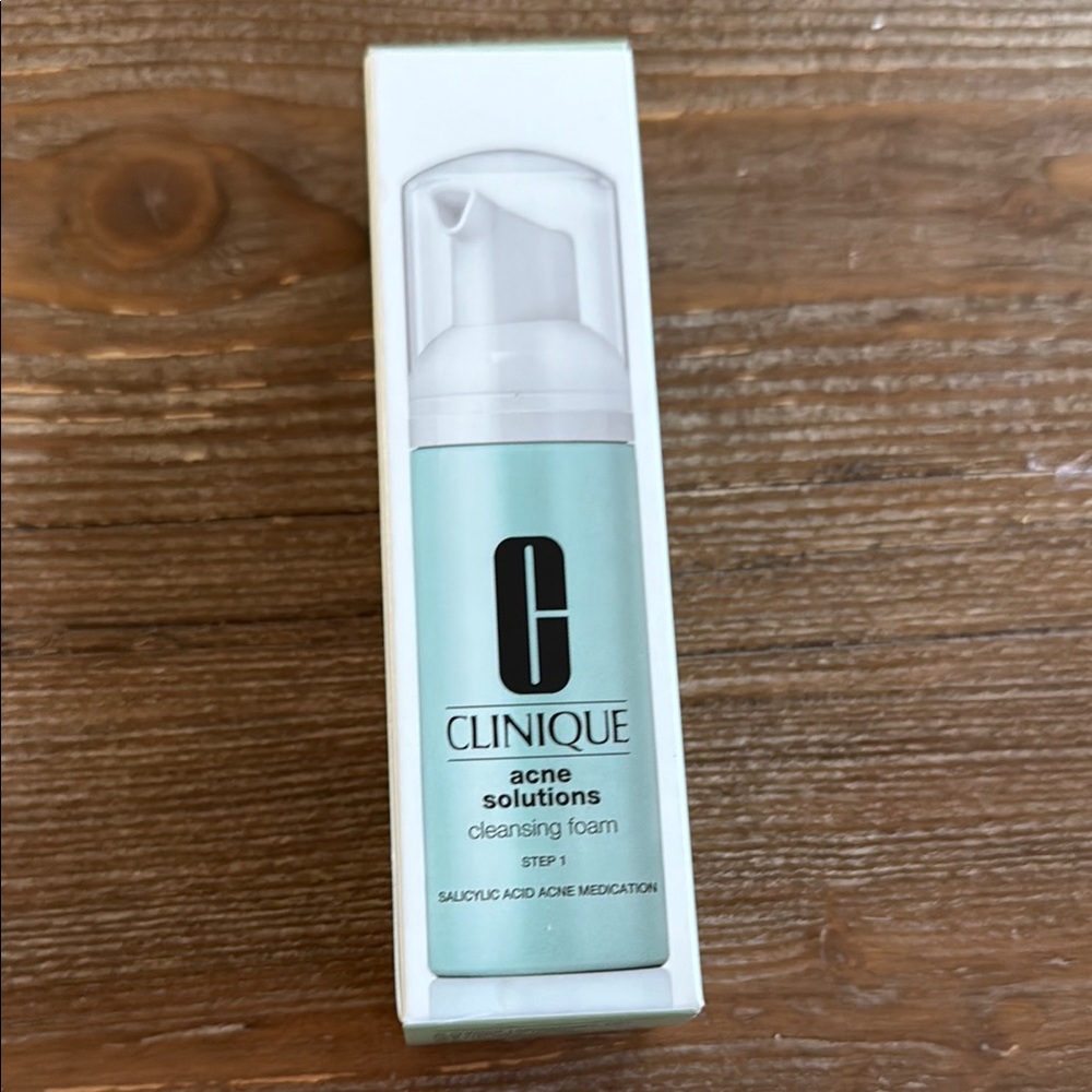 Clinique White and Blue Acne & Blemish Treatment